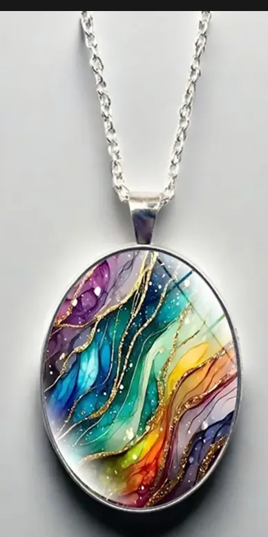 Artistic Oval Pendant Necklace